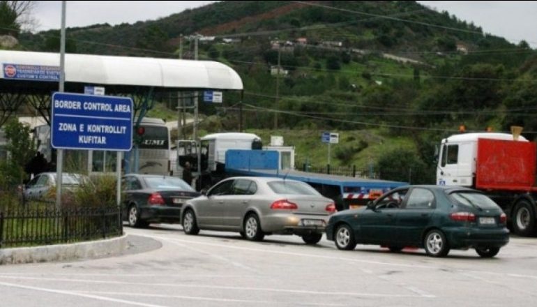 TRAFIKU NDËRKOMBËTAR/ E vjedhur në Francë, kapet makina në Kakavijë. Kapet 40 vjeçari