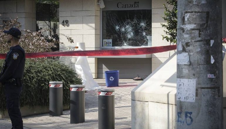 SULMOHET AMBASADA KANADEZE NË ATHINË/ Grupi anarkist ‘Rubikon’ merr përsipër autorsinë
