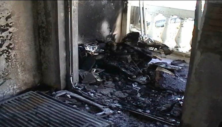 ÇUDIA NË KAMËZ/ Familjes i shkrumbohet banesa,Mziu: Shoh vetëm gjurmë tymi