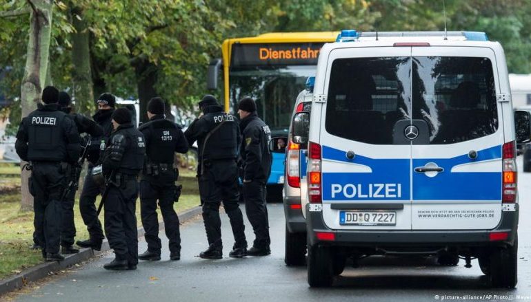 RRUGA E RE E “KLANDESTINËVE” SHQIPTARË DREJT ANGLISË/ Makth për POLICINË gjermane