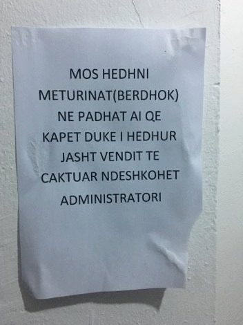 “Perla” e administratorit të PADHATIT në Shëngjin: Mos hedhni… (FOTO)