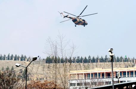 E RËNDË NË AFGANISTAN/ Bie helikoperi ushtarak, 25 të vdekur