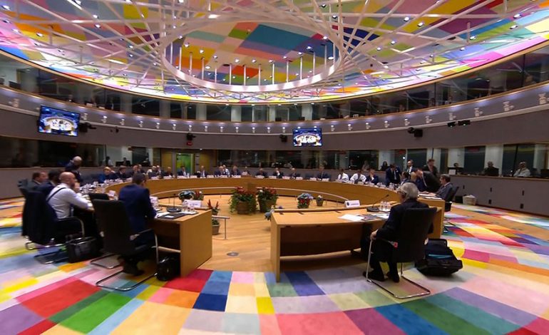 ÇËSHTJA “BREXIT”/ May: Tani është koha për marrëveshje. Macron: Jemi pranë