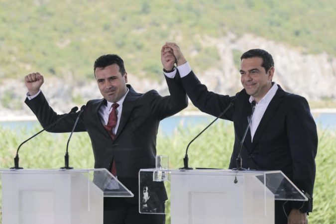 MARRËVESHJA E PRESPËS/ Maqedoni, hapen “PORTAT LIGJORE” për ndryshimin e emrit