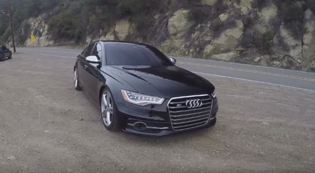 Kjo Audi S6 lë në baltë modelet më të mëdha (VIDEO)
