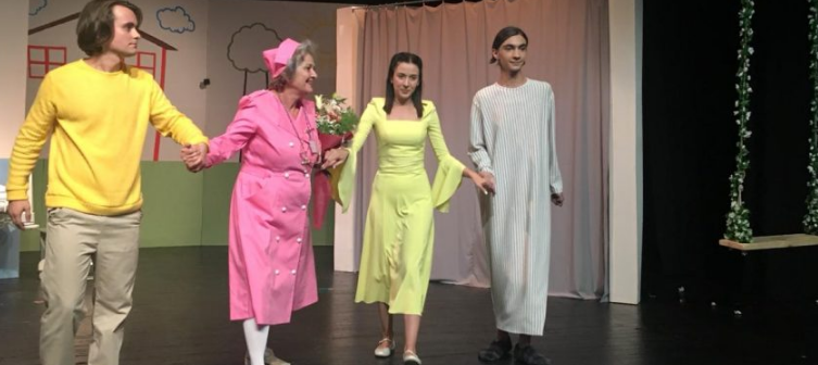 RRËFIM MBI ROLIN MË TË FUNDIT NË TEATËR/ Roza Anagnosti: Ishte një sfidë e vërtetë. Bashkëshorti im, jo vetëm një idhull