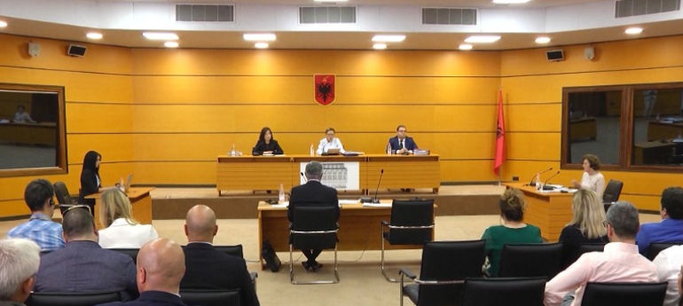 “SITA” E VETTINGUT/ Kryetarja e Gjykatës së Apelit në Korçë më 10 tetor para KPK (EMRI)