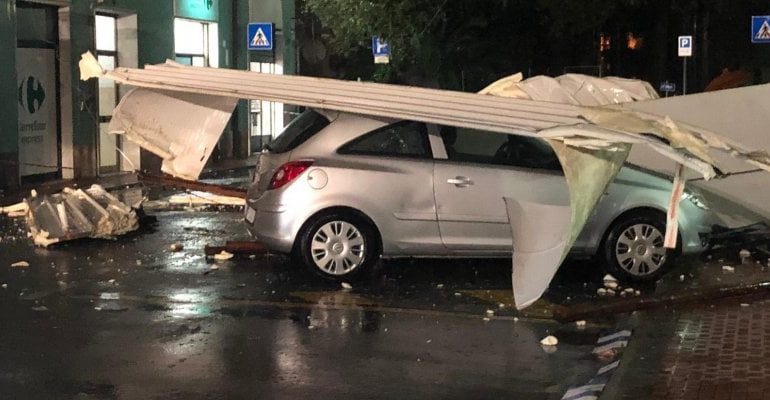 RRITET BILANCI I TË VDEKURVE/ Italia nën kthetrat e motit të keq, 6 të vdekur