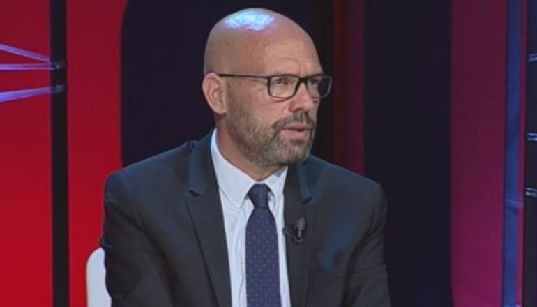 “XHISIELA”/ Manjani thirrje prokurorisë: Hetoni kryeministrin dhe deputetët e tij