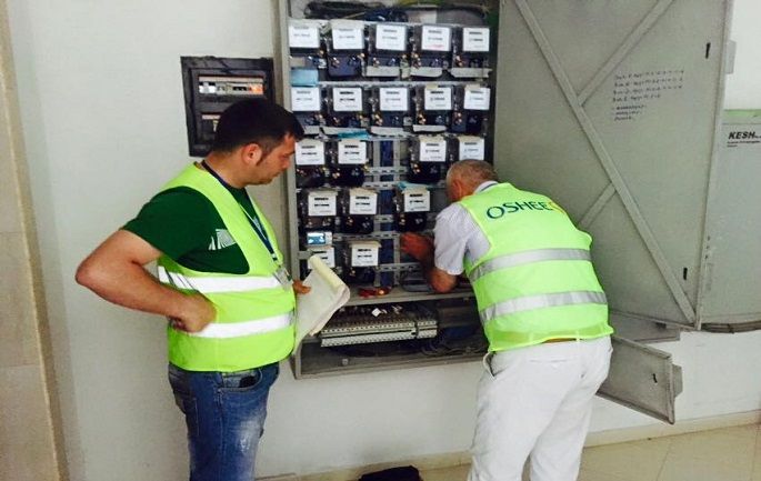 “VIDHNIN ENERGJINË ELEKTRIKE”/ OSHEE në aksion, kapen MAT gjashtë persona