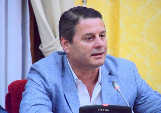 “BABALJA”/ Deputeti i PS: PD ka humbur rrugën në oborrin e vet, për t’u mëshiruar