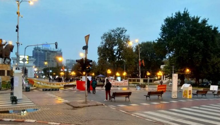 PARA KUVENDIT TË MAQEDONISË/ U protestua kundër ndryshimeve kushtetuese