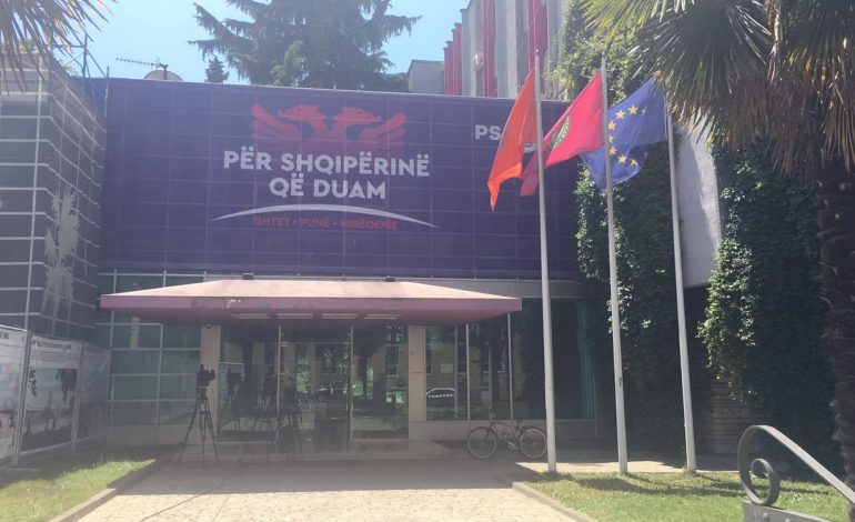 DEL LISTA/ Ja 11 drejtuesit socialistë në rrethe që u shkarkuan dje nga Kryesia e PS