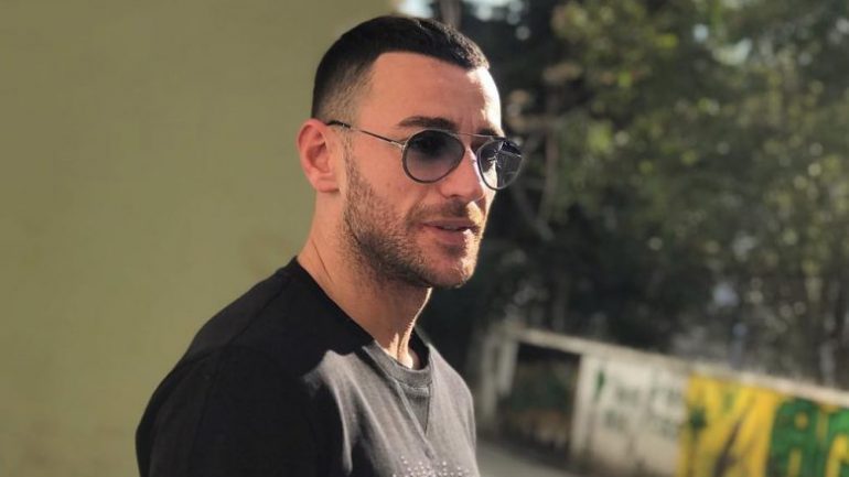 “ME ARMË PA LEJE DHE KOKAINË”/ Si u kap rreperi Stresi në një lokal në Linzë