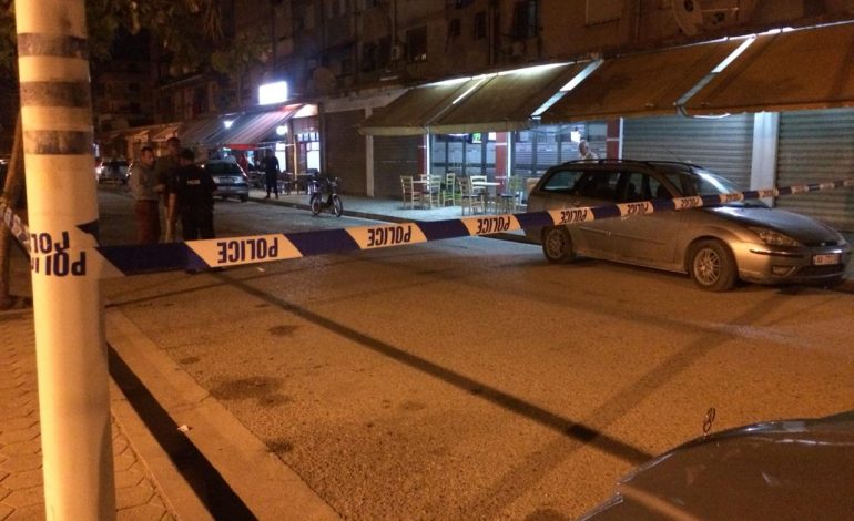 KONFLIKTI ME ARMË ZJARRI NË VLORË/ Plagoset 26 vjeçari në lokal, dalin pamjet e REJA (VIDEO)