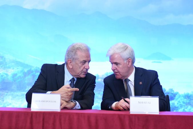 ATENTATI TEK ISH BLLOKU/ Reagon Ministri Xhafaj: Në ditët në vijim do të shihni…