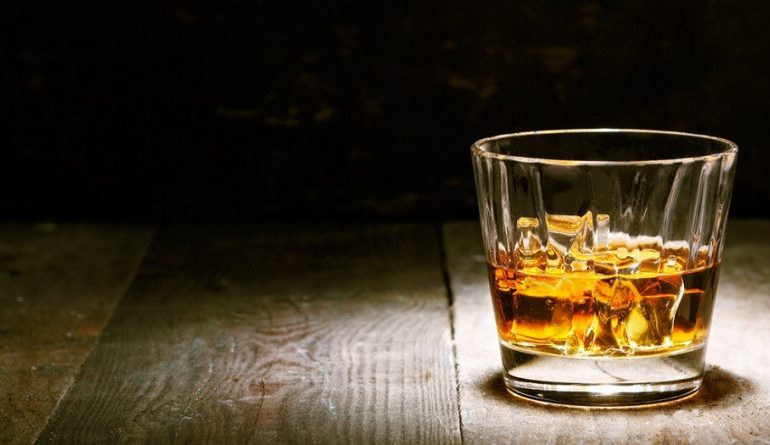 MASA DRASTIKE/ Lokalet që tregtojnë alkool nën 18 vjeç deri në mbyllje