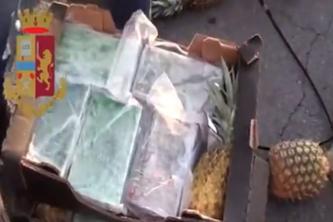 “ME 219 KILOGRAMË DROGË DHE ARMË ZJARRI”/ Kush është pjestari shqiptar i bandës (EMRI)