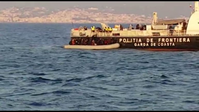 AKSIONI NË DET/ Anija shqiptare “LISSUS” shpëton 73 emigrantë në Egje