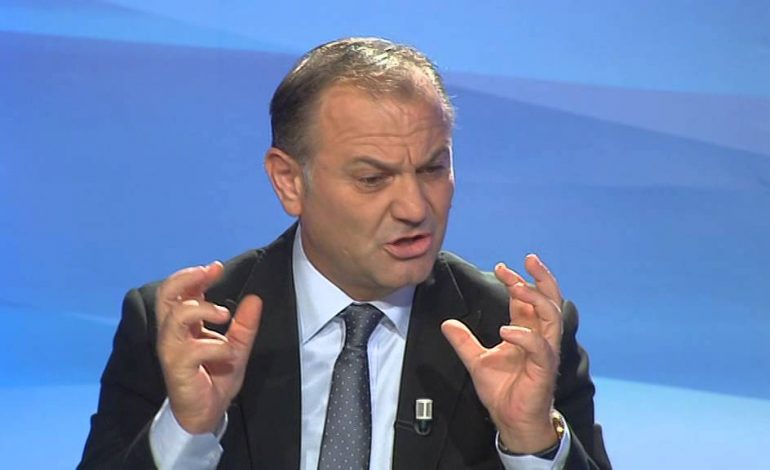 “RRYSHFET 3 MIJË EURO”/ Zbulohet korrupsioni i Çukos, tentoi të transferonte të dënuarin (EMRI)