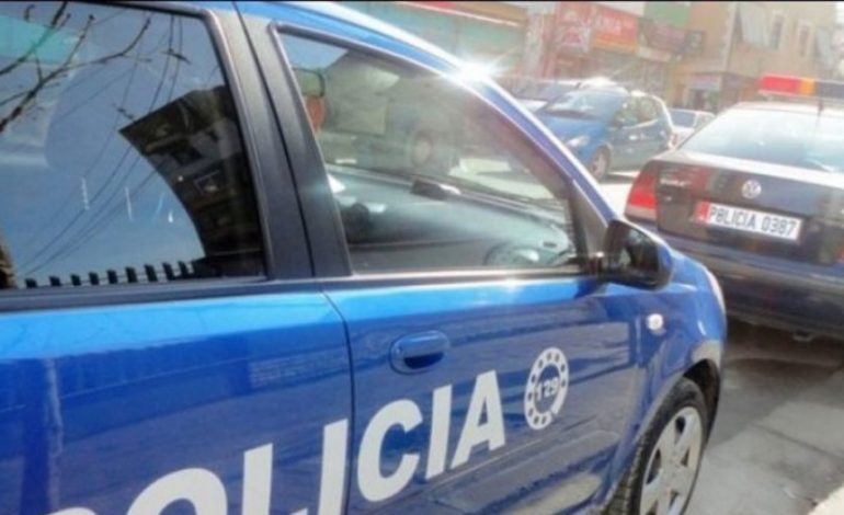 DHUNONTE RREGULLISHT NËNËN E TIJ/ Si e pësoi nga policia 28 vjeçari në Dibër