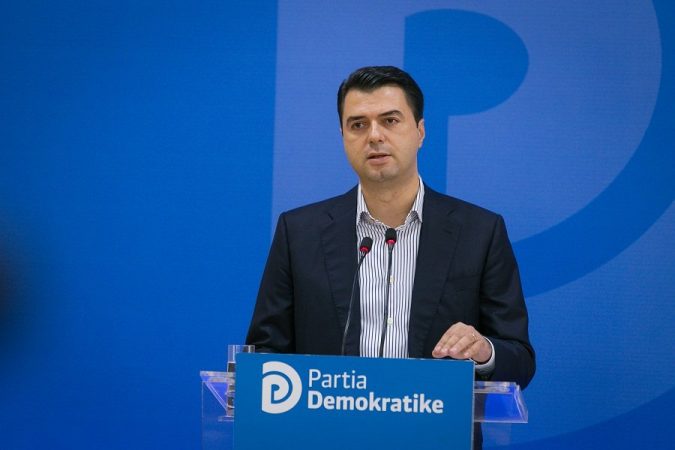 VERIFIKIMI I TENDERAVE/ Basha: Ja si vidhen paratë dhe pasuritë publike nga oligarkët (VIDEO)