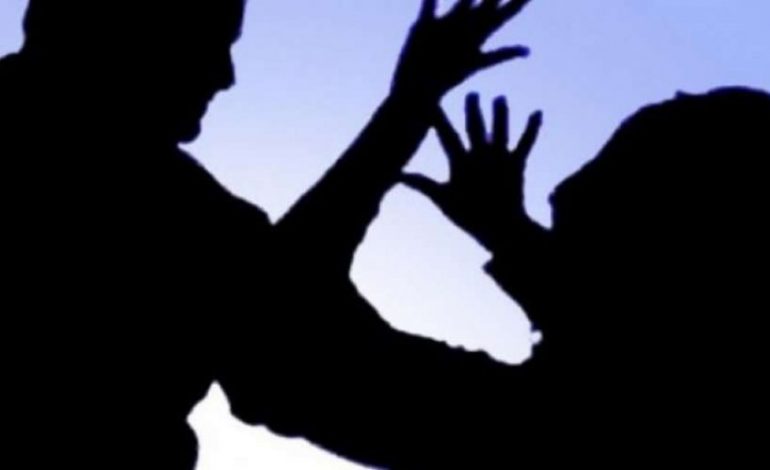 NDODH NË GJIROKASTËR/ Dhunohet nga kunata dhe kushëriri i burrit, gruaja DENONCON në Polici