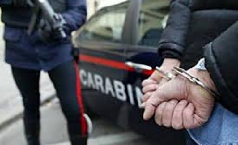 SHPËRNDANIN KOKAINË TEK ADOLESHENTËT/ Si u kapën dy të rinjtë kur policia…