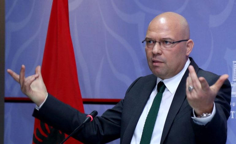 QËNDRIMI I DJESHËM I OPOZITËS NË BRUKSEL/ Ylli Manjani: Çfarë mesazhi po japim?!