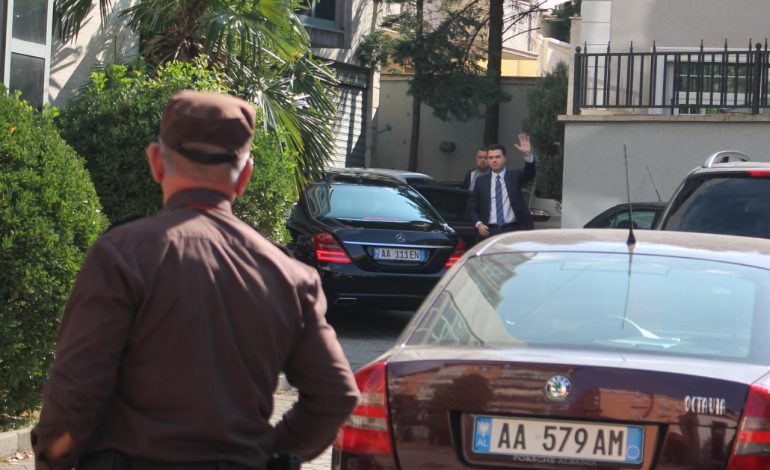 3.4 MILIONËT E “TOYOTA YARIS”/ Basha mbërrin në Prokurorinë e Tiranës