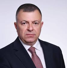 DEPUTETI I BASHËS/ Nuk di kush është Sekretari i NATO-s, ja gafa e radhës