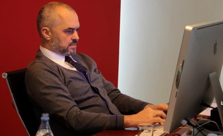 “JU UROJ TË GJENI KURAJO PËR T’U MARRË ME KOLEGËT SHQIPTARË!”/ Rama citon në “Twitter” eurodeputetin