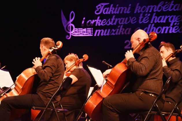 “ORKESTRA E HARQEVE”/ Mbrëmje me emocione dhe çmime në Elbasan (FOTO)