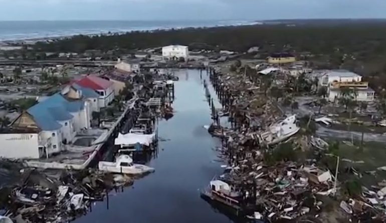 3.7 MILIARD DOLLARË DËME/ Uragani Michael “gjunjëzon” Floridën, 7 viktima