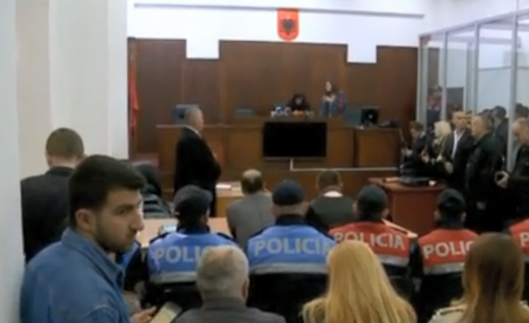ARRESTIMET DHE “VOL-VO 4″/ 34 personat e arrestuar, kërkojnë lirimin nga qelia