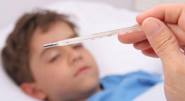 ALARM PËR GRIPIN NË SHQIPËRI/ Mjekët: Duhet të vaksinohen edhe mësuesit