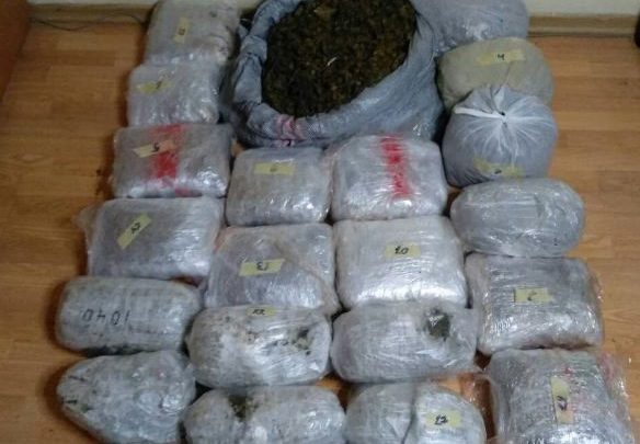 SEKUESTROHEN 39 KILOGRAM MARIJUANË/ Arrestohen dy grekë dhe një “SKIFTER” shqiptar