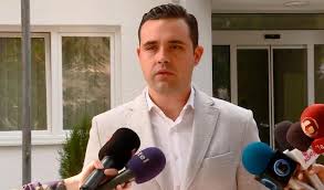 MAQEDONI, VMRO-JA AKUZON PËR AVANTAZH DHE KËRCËNIM/ Do të padisim kryesinë e VMRO-së në gjykatë
