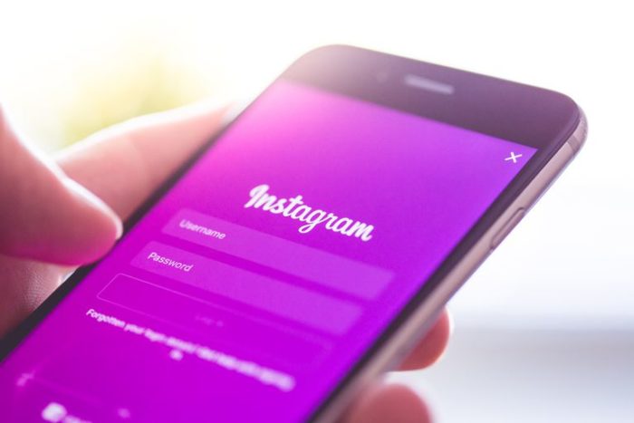 PANIK PËR RRJETIN SOCIAL/ Instagram bie në të gjithë botën, përdoruesit në alarm