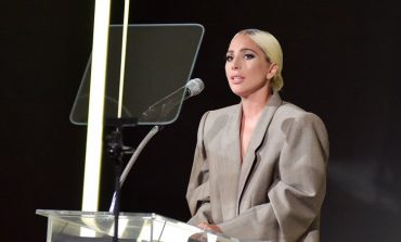 FJALIM EMOCIONAL NË "HOLLYWOOD"/ Ledi Gaga përlotet teksa rrëfen dhunën seksuale