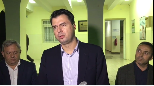 MASAKRA NË MAT/ Basha viziton familjet e viktimave: Ngjarje të tilla frymëzohen nga…