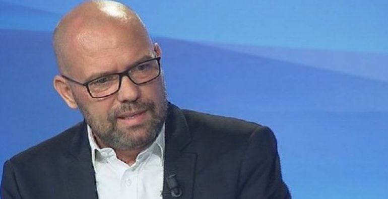 “PAKETA ANTISHPIFJE”/ Manjani ironizon Ramën: Flet gënjeshtari numër një