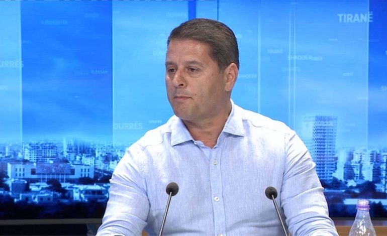 “INCIDENTI” NË ASAMBLENË E PS/ Ndreu: Një “Babale” në Lezhë