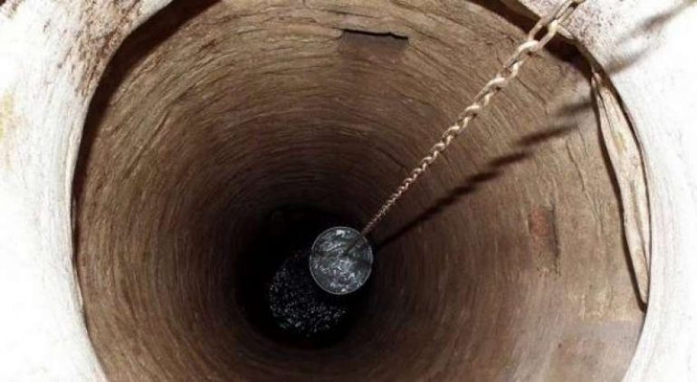 TJETËR TRAGJEDI NË KORÇË/ Bie në një pus 50 metra 70-vjeçari