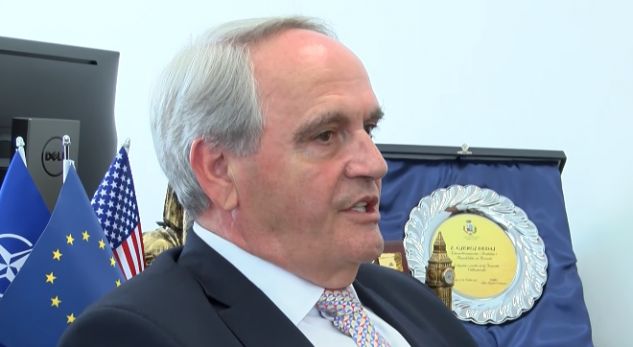 KËRKESA E DEPUTETËVE TURQ/ Maqedonia refuzon Gjergj Dedajn si ambasador të Kosovës
