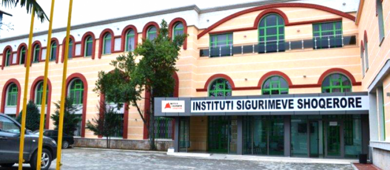 PENSIONI I PLEQËRISË/ Si të përfitosh nëpërmjet sigurimit vullnetar