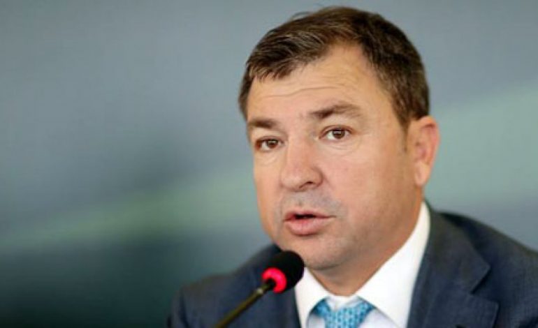 “O TOÇI I SALIUT QË I HAP TELEFONIN VETËM KUNATIT”/ Vangjush Dako i përgjigjet Lulzim Bashës: Do shihemi në…