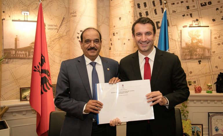 RIKONSTRUKSIONI I SHKOLLËS “Jeronim de Rada”/ Ambasada e Katarit dhuron 1.35 ml USD