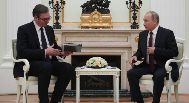 VIZITA NË RUSI/ Dialogu me Kosovën, Vuçiç raporton tek presidenti Putin
