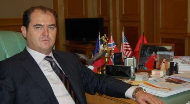NDRYSHIME NË QEVERI/ Shkarkohet ministri i Brendshëm në Kosovë, ja kush e zëvendëson